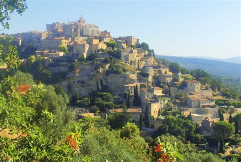 Discover The Provençal Village Of Gordes In The Luberon French Moments