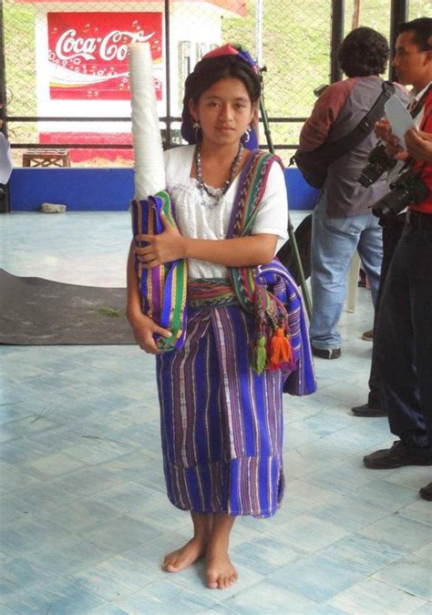 Traje Ceremonial De Patulul Suchitepequez Colourful Outfits Folk Dresses Guatemala