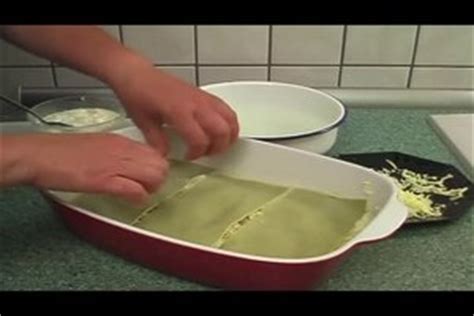 In den nächsten tagen und wochen gibt es trotz aller meldungen keinen grund, auf eine lasagne zu verzichten. VIDEO: Lasagneblätter vorkochen? - Anleitung und kreative ...