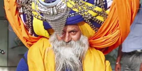 What to do with a turban in school? This Man's Record-Setting Turban Weighs More Than A Child ...