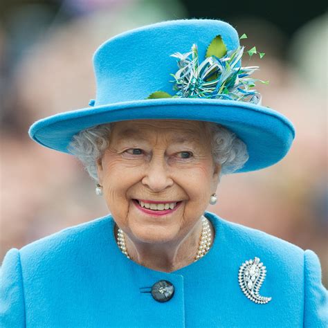 © принцесса елизавета александра мэри виндзор (elizabeth alexandra mary windsor), так назвали при рождении будущую королеву. Queen Elizabeth is breaking the royal dress code for the ...