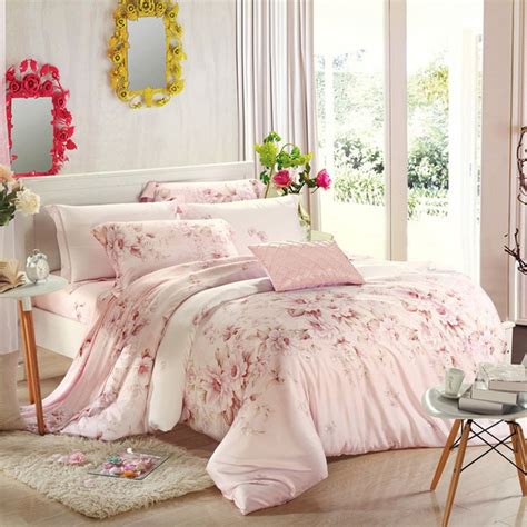 Romantic Style Bedding 4pcs Bedding Set Light Pink Warm Color Duvet