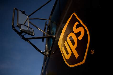 Ups Says Customers Trying To Save By Shifting Away From Airmail Huffpost