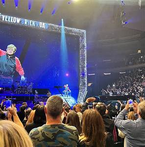 Elton John S Final Square Garden Show Concert Review Variety