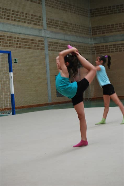 La gimnasia es conocida por la forma de aplicar los contenidos y utilización de sus medios según el. Club Spiralia Gimnasia Rítmica: ¡Entrenamientos de las individuales!
