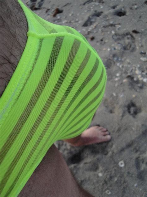 Beach Bulging Bikinibriefs