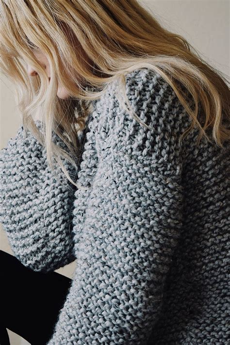 10 Chunky Oversized Knit Sweater Patterns For Women