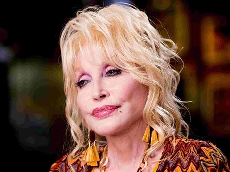 Here i am soundtrack some of dolly parton's most popular songs include 'jolene (slowdown),' which was featured in the the blacklist. Have You Ever Seen Dolly Parton Without Wig? - Lewigs