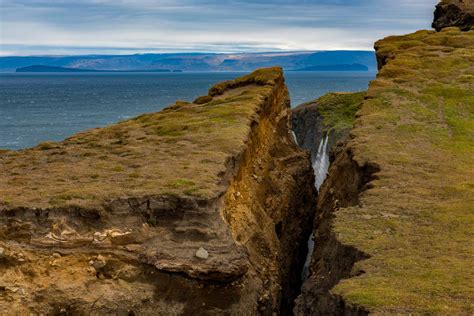 Ketubjörg Cliffs Iceland Travel Guide