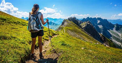 hiking beginner 10 tips to get started