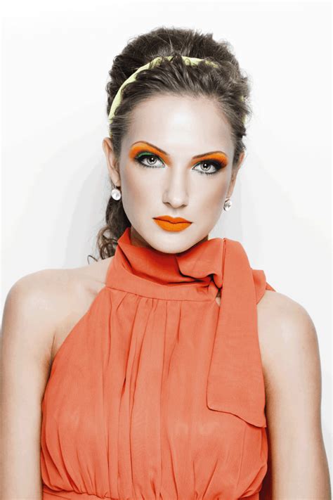 what color lipstick goes with an orange dress