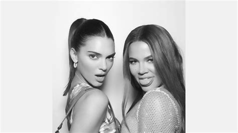 Las Increíbles Fotos De Khloé Kardashian Y Kendall Jenner Que Nadie