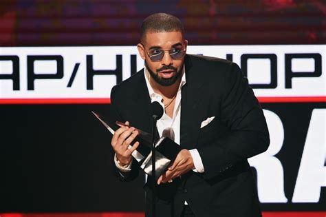 Drakes “in My Feelings” Spends Second Week At No 1 On Billboard Hot