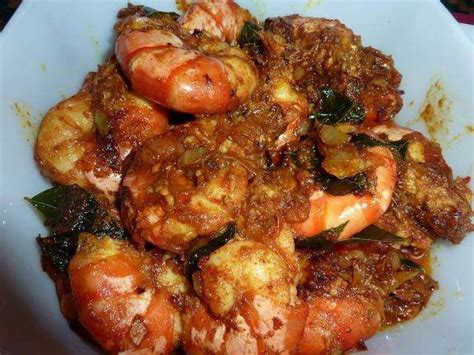 Kalau kamu cari berbagai variasi resep masakan udang, kamu bisa temukan di sini. Resepi Udang Goreng Berempah • Resepi Bonda