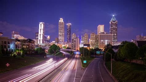 Atlanta Georgia Usa Skyline Over Freedom Parkway Stock