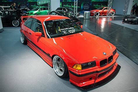 Foto Bmw 328i Coupé E36 Baujahr 1995 Ausgestellt In Der