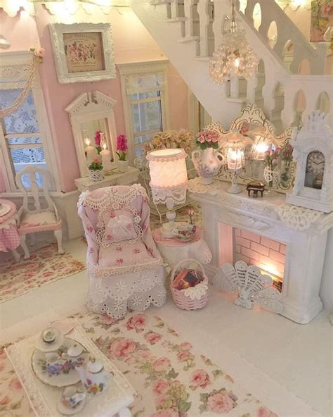 Pin By Sugar Pink Boutique On Pretty Dollhouses Chic Bedroom Decor