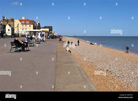 Deal Seafront Kent Hi Res Stock Photography And Images Alamy