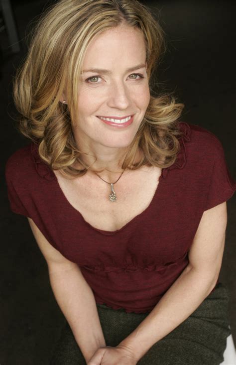 Shue's parents divorced while she was in the fourth grade. Elisabeth Shue - FAMOUSAS.es