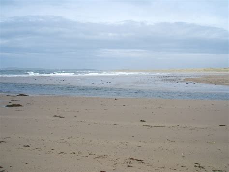 River Entering Sea © Peter Barr Geograph Britain And Ireland