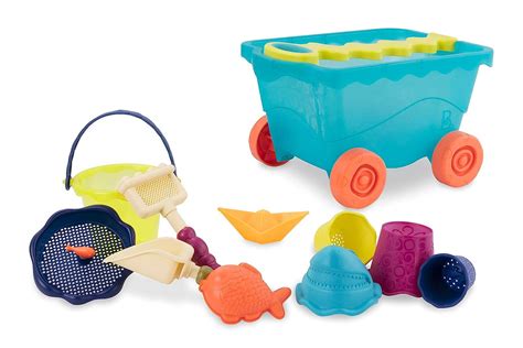 The 19 Best Beach Toys According To A Pediatrician