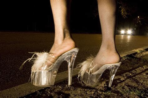 Each house tells you more about your unique astrological footprint and this guide gives you the context you need to assess the information in your horoscopes. Strange sex: Nebraska man caged after sending prostitutes ...