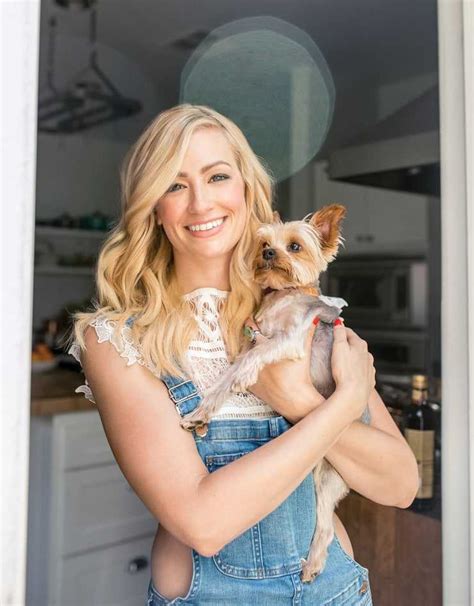 49 Hottest Beth Behrs Big Butt Pictures Will Bring Big Broad Smile On