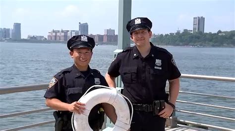 Police Rescue Woman Who Jumped Into Hudson River Near Chelsea Piers Abc7 New York