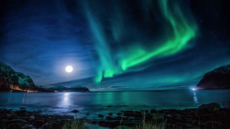 Aurora Borealis Moon Night In 2560x1440 Resolution Aurora Borealis