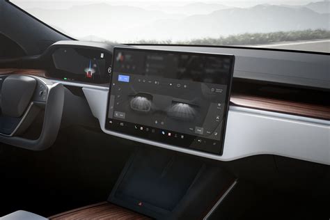 A Peek Inside The Tesla Model S Plaids Spartan Interior