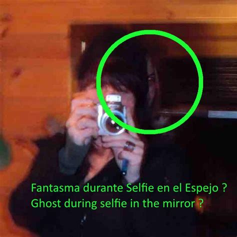 Collection 90 Images Girl Takes Selfie With Ghost In Background Latest