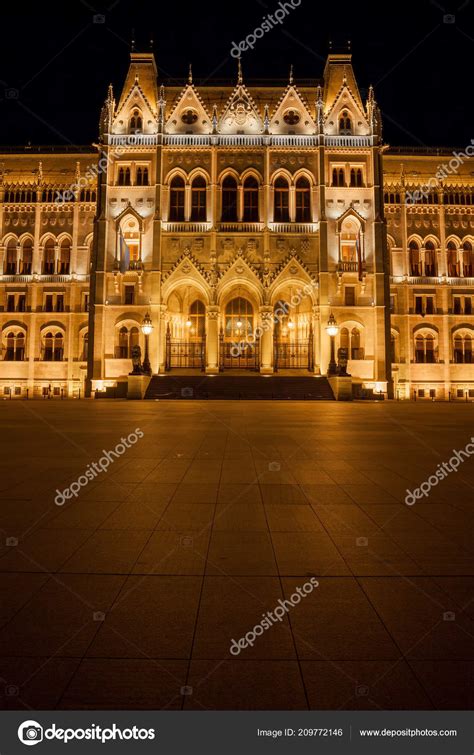 Hungarian Parliament Building Illuminated Night Hungary View Kossuth