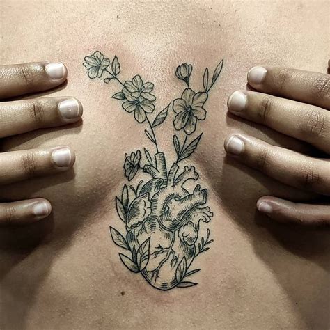 Tatuajes En El Pecho Para Mujer Circe Tattoo