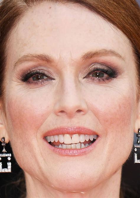 Close Up Of Julianne Moore At The 2017 London Premiere Of Kingsman