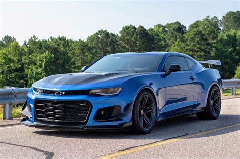 Chevrolet Camaro Zl1 1le Painted In Hyper Blue Photo Taken By
