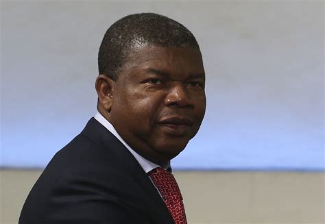 Visão Presidente Angolano Realiza Visita Oficial Aos Emirados Árabes Unidos