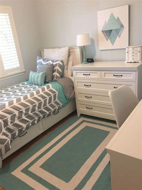 Bedroom Decor Diy For Teens Small Spaces 9 Small Master Bedroom