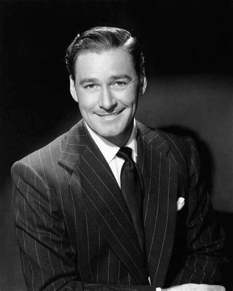 40 Handsome Portrait Photos Of Errol Flynn In The 1930s And ’40s ~ Vintage Everyday