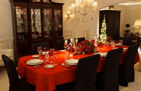 To gain his favour, choose the right new year decorations. How to Decorate Your Christmas Table