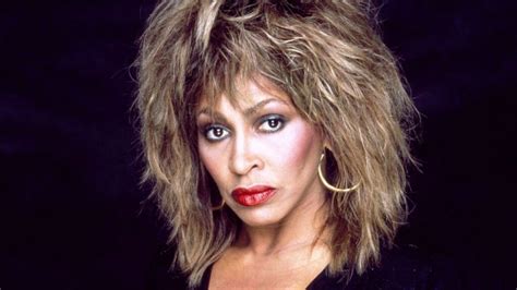 Tina turner (born anna mae bullock; As melhores músicas de Tina Turner, a Rainha do Rock 'n Roll