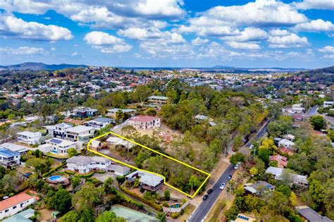 Brisbane Auctions Massive Holland Park West Property Sells At Auction