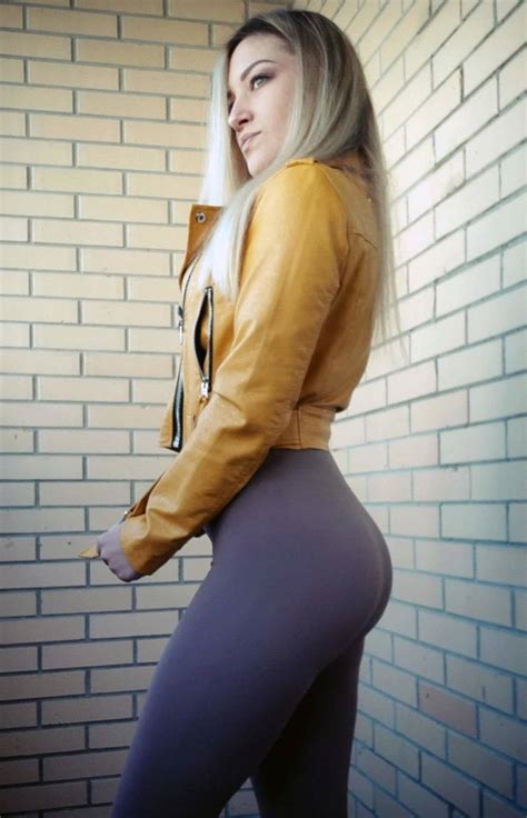 Yoga Pants Leave Nothing To The Imagination Pics Izis Daftsex Hd