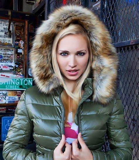 This Girl Is Looking Sexy With The Fur Hood Up On Her Puffy Jacket Puffyjacket Shiny Green