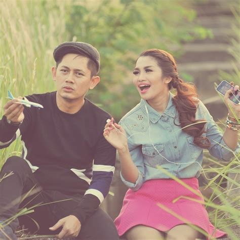 Adapun tujuan kita membuat thumbnail. Foto Prewedding: Foto Prewedding Tni Dan Pramugari