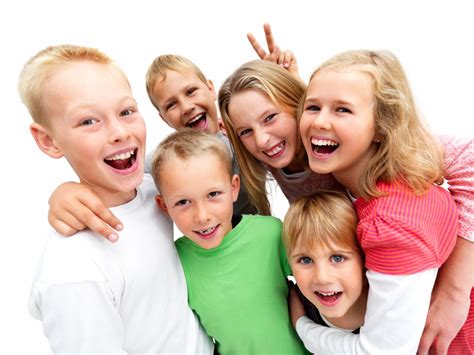 Download and use niños felices stock photos for free. Niños felices - Plenilunia