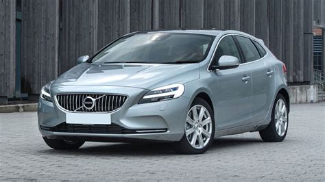 Volvo V40 Review 2024 Drive Specs And Pricing Carwow