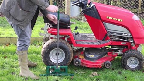 Oypla Guide How To Use A Sit On Lawn Mower Farm Jack Youtube