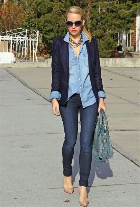 What to wear under a blazer. Smart Casual Outfit Ideas With Blazers 2021 | FashionTasty.com