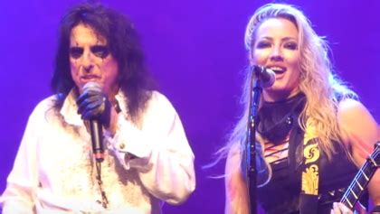 Nita Strauss Rejoins Alice Cooper For Tour Dates Ultimate Metal