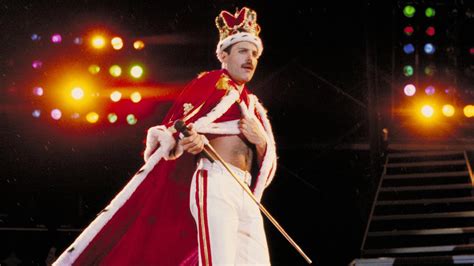 Over 1500 Items From Freddie Mercurys Personal Collection Of Clutter